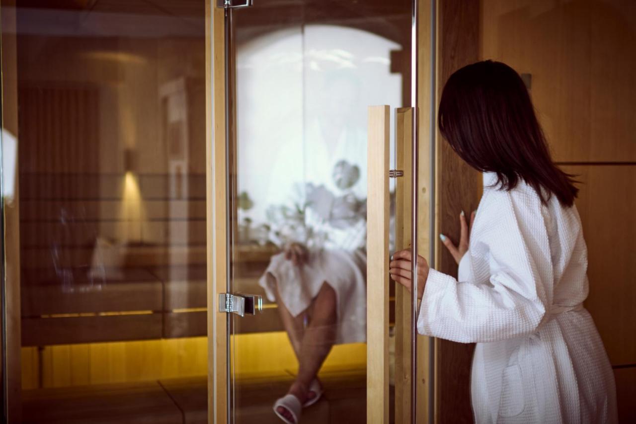Hotel Continental Relax & Spa هالمستاد المظهر الخارجي الصورة
